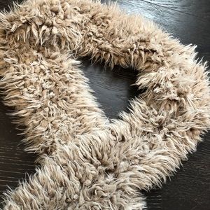 H&M faux fur infinity scarf